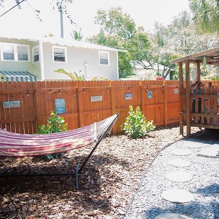 Two Bedroom Ranch With Private Deck Close To Beach Лейк Уърт Екстериор снимка
